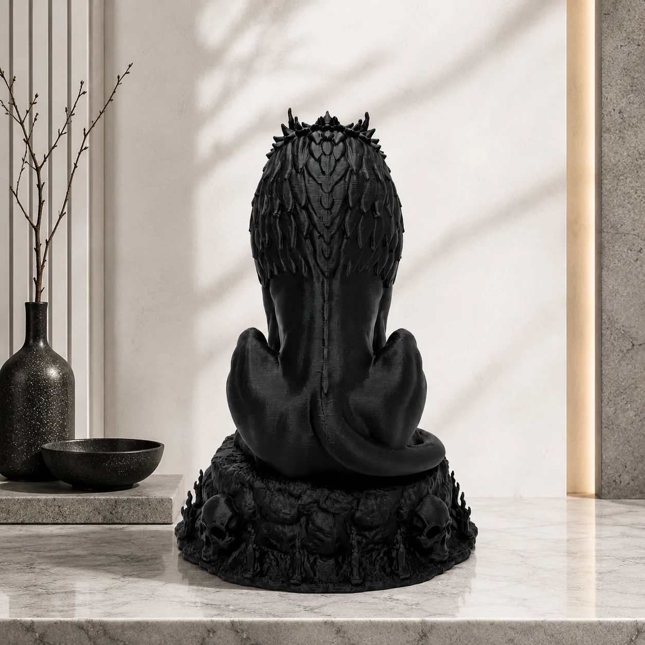 Detalle de Escultura León con Calaveras 17 cm